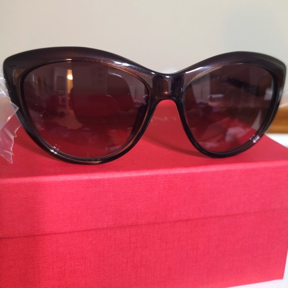 NWT VALLEY Eyewear